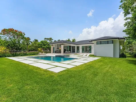 5941 SW 87th Avenue Miami FL 33173