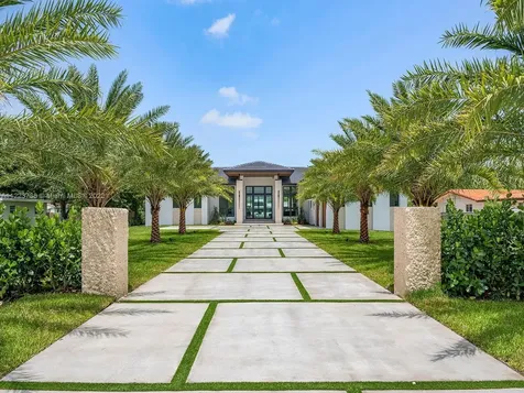 5941 SW 87th Avenue Miami FL 33173