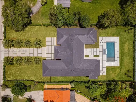 5941 SW 87th Avenue Miami FL 33173