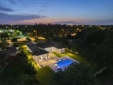 5941 SW 87th Avenue Miami FL 33173