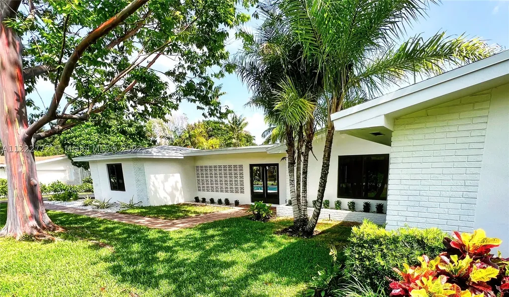 7840 SW 157th Terrace Palmetto Bay FL 33157