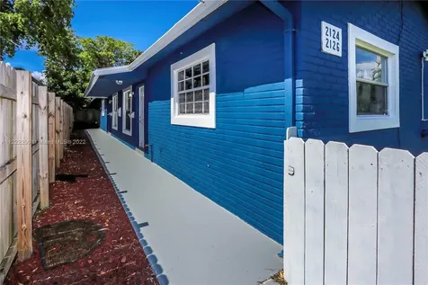 2124 Garfield Street Hollywood FL 33020