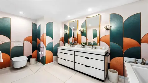 Miami Beach FL 33139