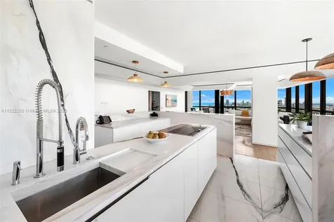 Miami Beach FL 33139