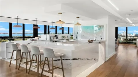 Miami Beach FL 33139