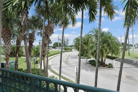 2298 NW 78th Avenue Pembroke Pines FL 33024