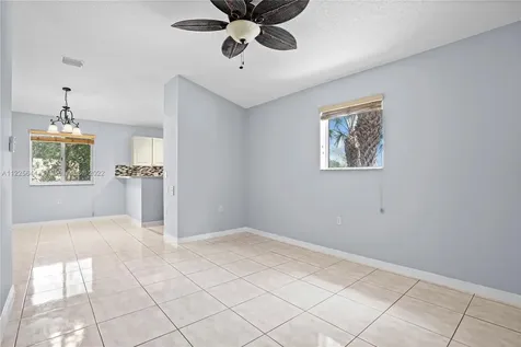 2298 NW 78th Avenue Pembroke Pines FL 33024