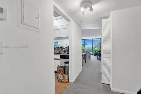 2555 Collins Avenue Miami Beach FL 33140