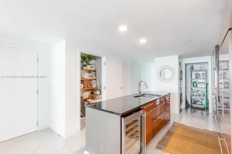 3801 Collins Avenue Miami Beach FL 33140