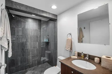 3801 Collins Avenue Miami Beach FL 33140