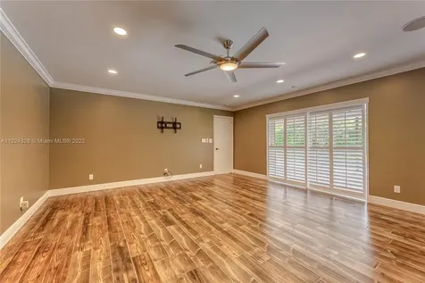 1400 SW 72nd Avenue Plantation FL 33317