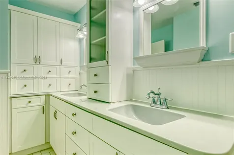 1400 SW 72nd Avenue Plantation FL 33317