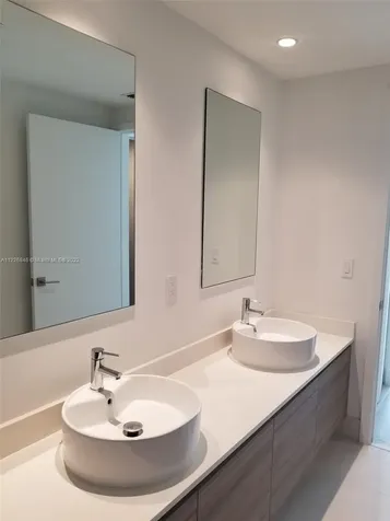 121 NE 34th Street Miami FL 33137