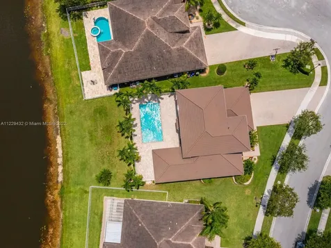 19123 SW 60th Court Pembroke Pines FL 33332