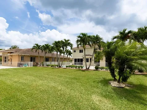 19123 SW 60th Court Pembroke Pines FL 33332