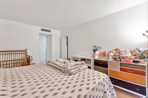 3401 N Country Club Drive Aventura FL 33180