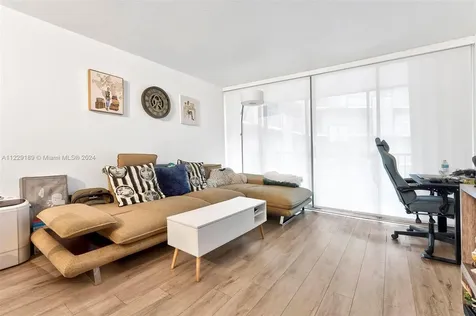 3401 N Country Club Drive Aventura FL 33180