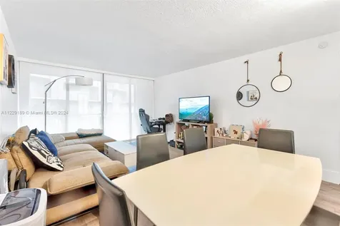 3401 N Country Club Drive Aventura FL 33180