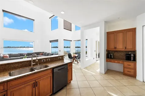 4556 SW 186th Way Miramar FL 33029