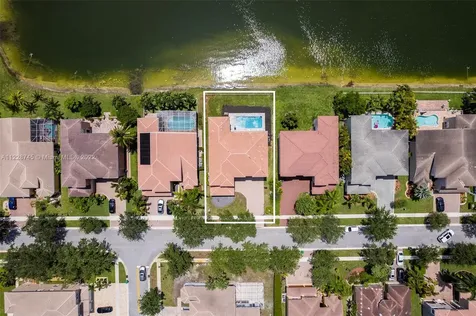 4556 SW 186th Way Miramar FL 33029