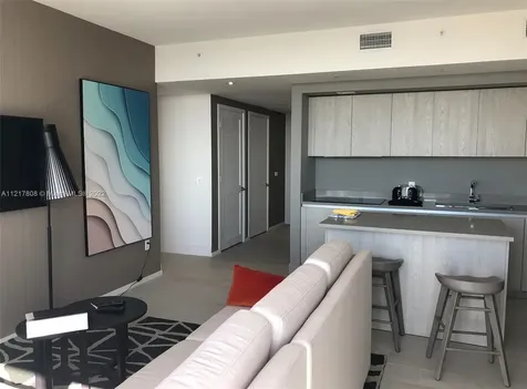 4010 S Ocean Drive Hollywood FL 33019