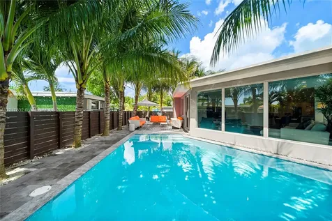 870 N Shore Drive Miami Beach FL 33141