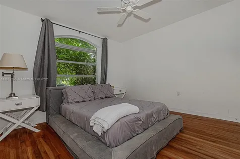 1331 14th Terrace Miami Beach FL 33139