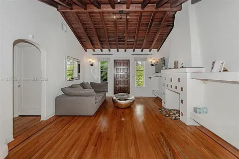 1331 14th Terrace Miami Beach FL 33139