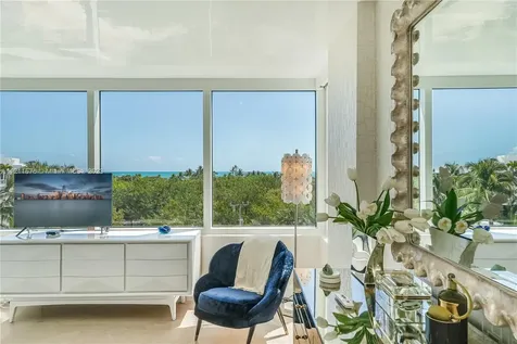 400 S Pointe Drive Miami Beach FL 33139