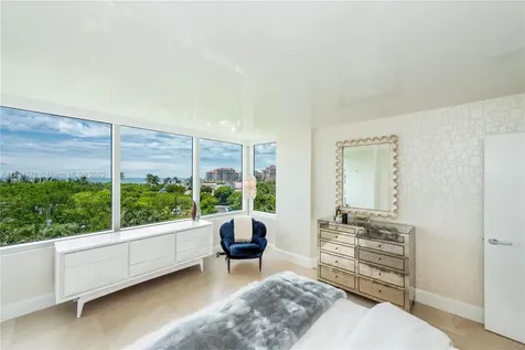 400 S Pointe Drive Miami Beach FL 33139