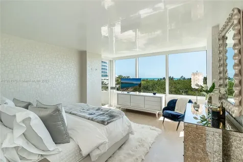 400 S Pointe Drive Miami Beach FL 33139