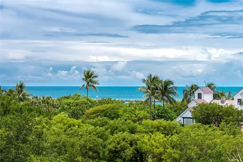 400 S Pointe Drive Miami Beach FL 33139