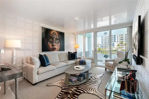400 S Pointe Drive Miami Beach FL 33139