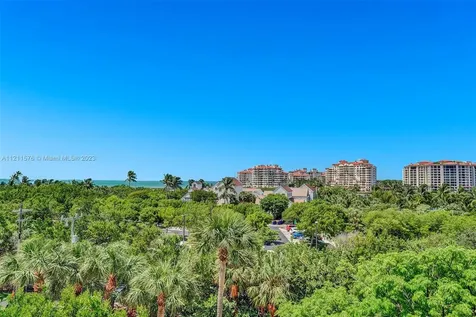 400 S Pointe Drive Miami Beach FL 33139