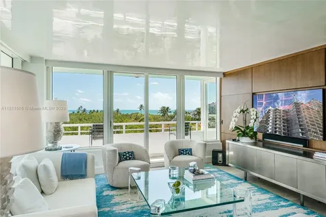 400 S Pointe Drive Miami Beach FL 33139
