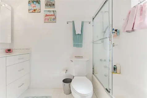 7548 SW 58th Avenue South Miami FL 33143