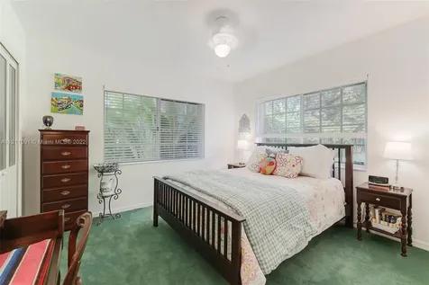 7548 SW 58th Avenue South Miami FL 33143