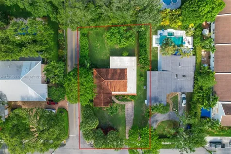7548 SW 58th Avenue South Miami FL 33143