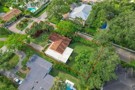 7548 SW 58th Avenue South Miami FL 33143
