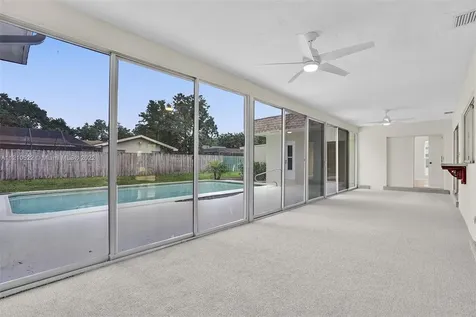 1131 SW 74th Avenue Plantation FL 33317