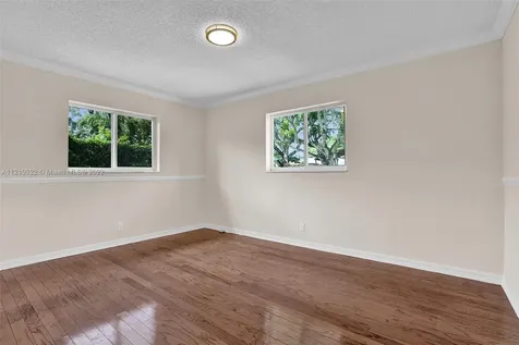 1131 SW 74th Avenue Plantation FL 33317