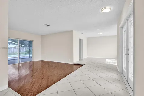 1131 SW 74th Avenue Plantation FL 33317