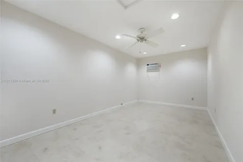 6250 SW 48th Street Miami FL 33155