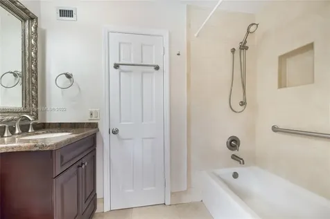 6250 SW 48th Street Miami FL 33155