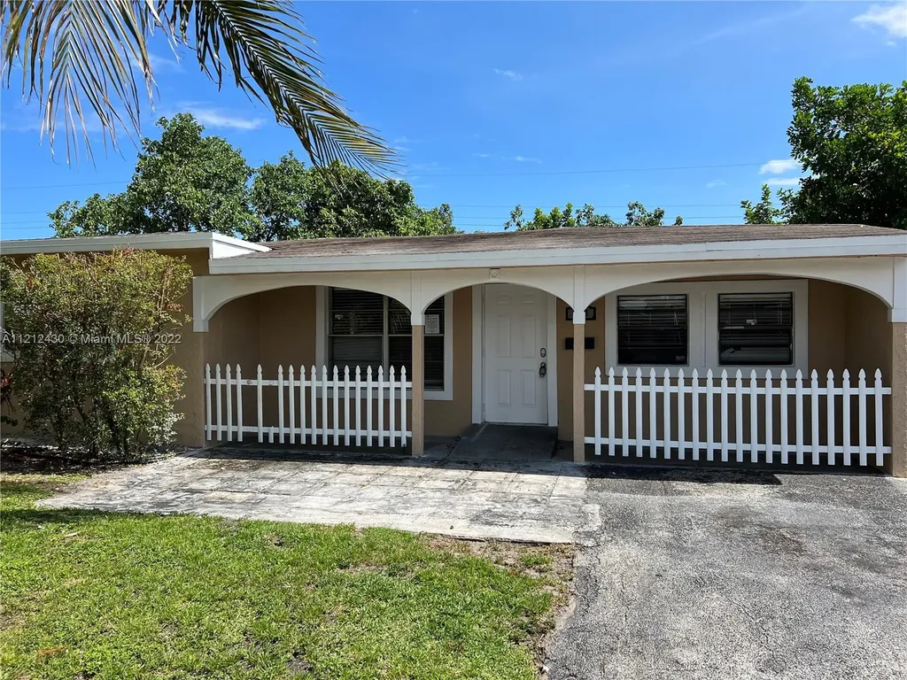 270 NE 27th Street Pompano Beach FL 33064