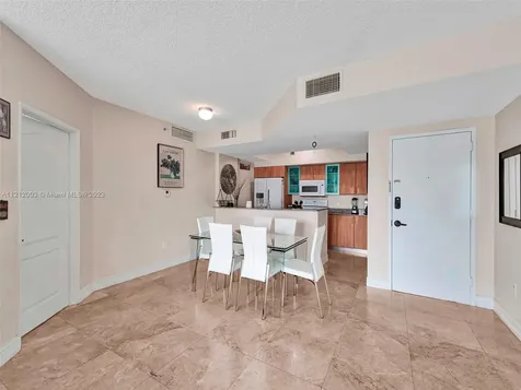 17555 Atlantic Boulevard Sunny Isles Beach FL 33160