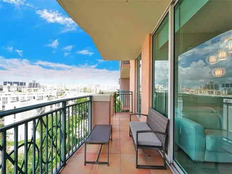 17555 Atlantic Boulevard Sunny Isles Beach FL 33160
