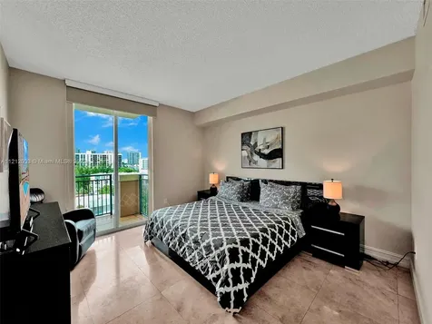 17555 Atlantic Boulevard Sunny Isles Beach FL 33160