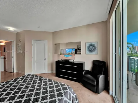17555 Atlantic Boulevard Sunny Isles Beach FL 33160