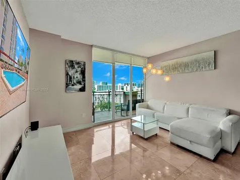 17555 Atlantic Boulevard Sunny Isles Beach FL 33160
